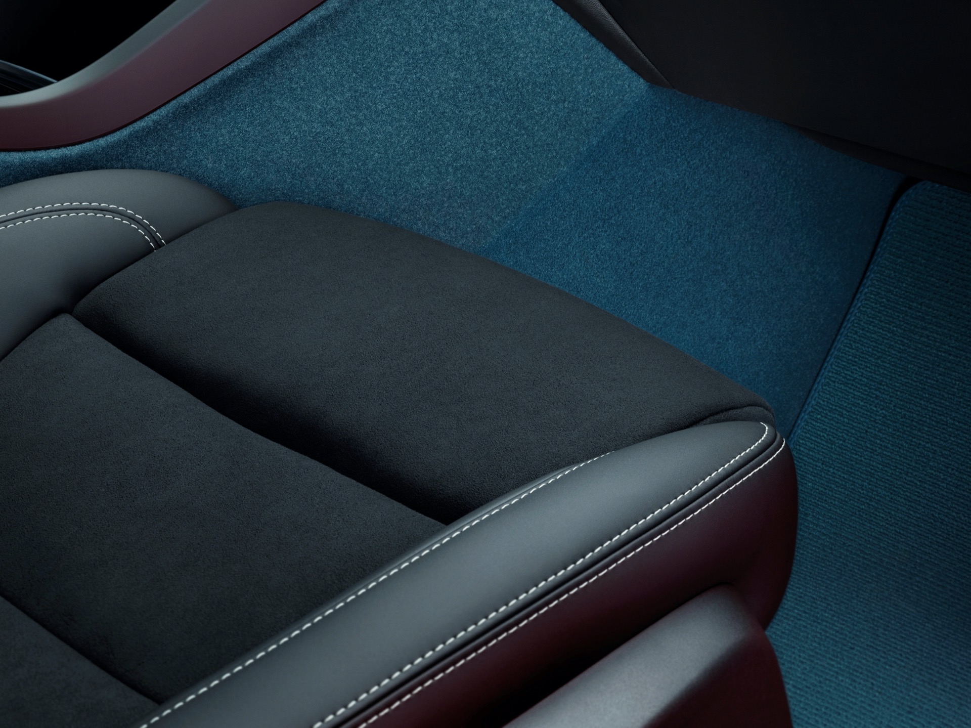 Volvo plans to go leather-free in all of its EVs by 2030Volvo plans to go leather-free in all of its EVs by 2030