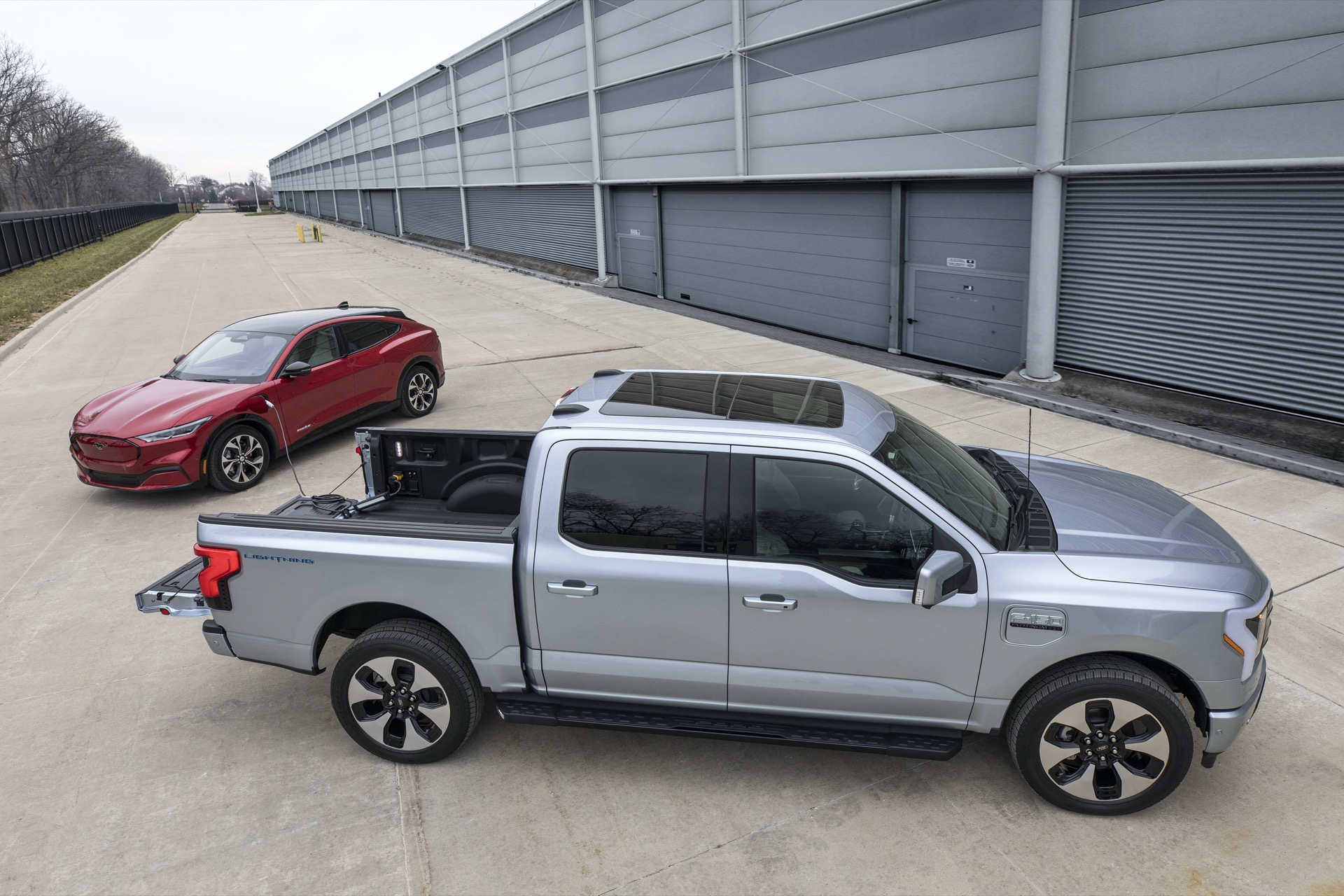 EV-to-EV charging: F-150 Lightning and Ioniq 5 both do it and here's howEV-to-EV charging: F-150 Lightning and Ioniq 5 both do it and here's how