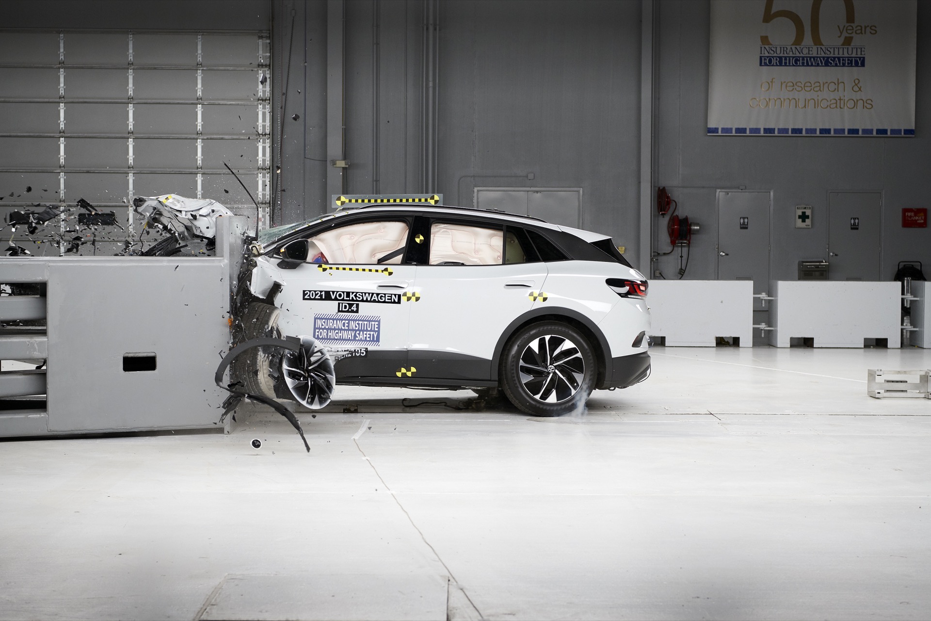 Volkswagen ID.4 earns Top Safety Pick+ to pave way for VW’s mass-market EVsVolkswagen ID.4 earns Top Safety Pick+ to pave way for VW’s mass-market EVs