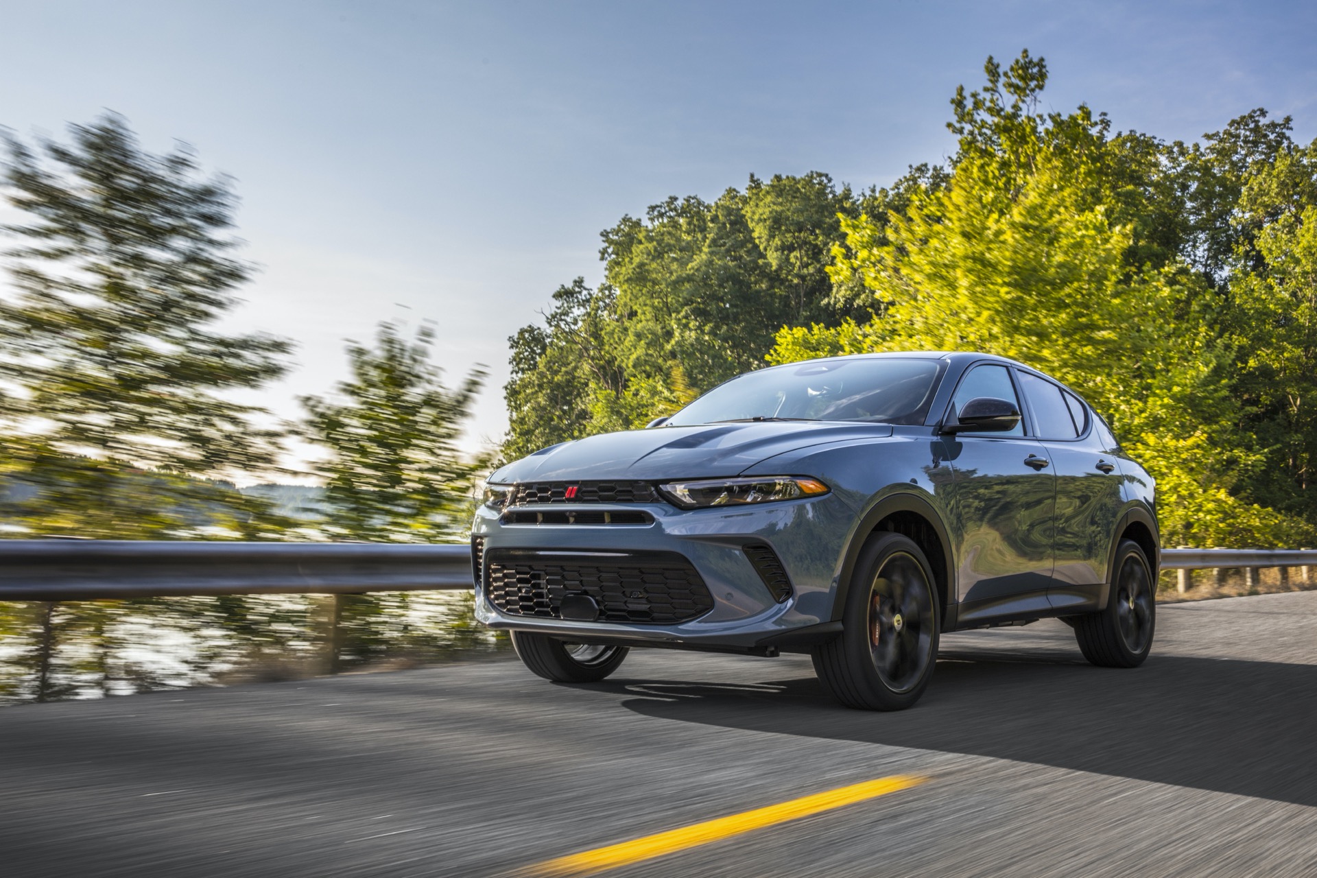 Preview: Dodge Hornet R/T plug-in hybrid stings with 30-mile electric range, muscle-car cues